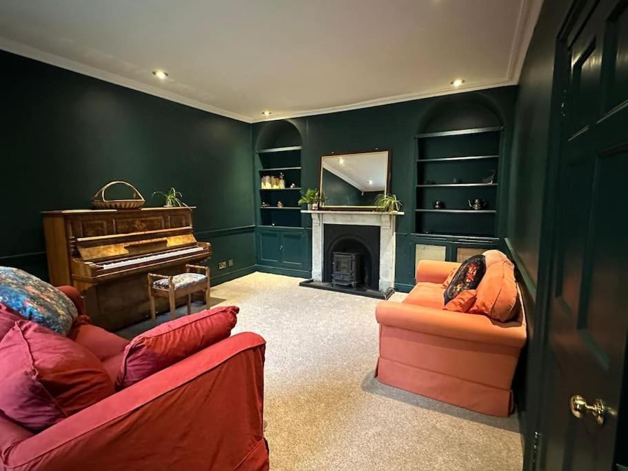 Large Georgian House In Heart Of Exeter Villa Екстериор снимка